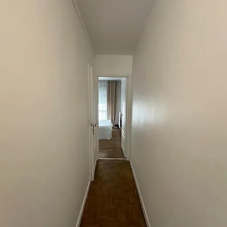 Apartamento 4 *