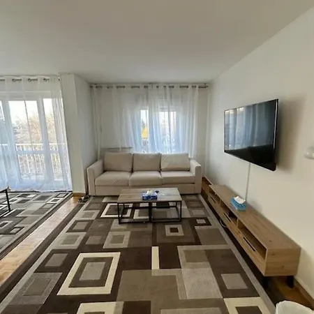 4 Apartamento *